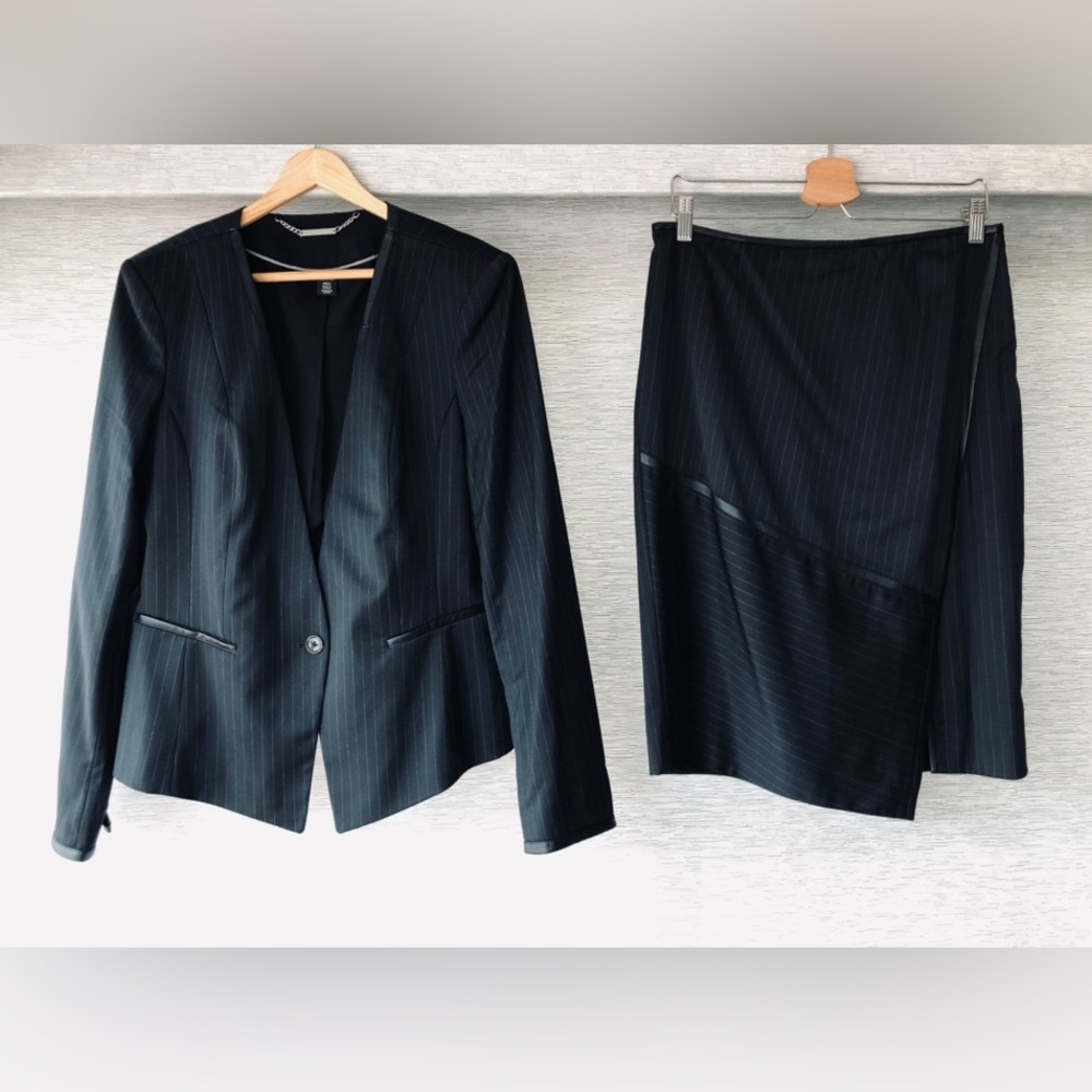 White House Black Market NWOT